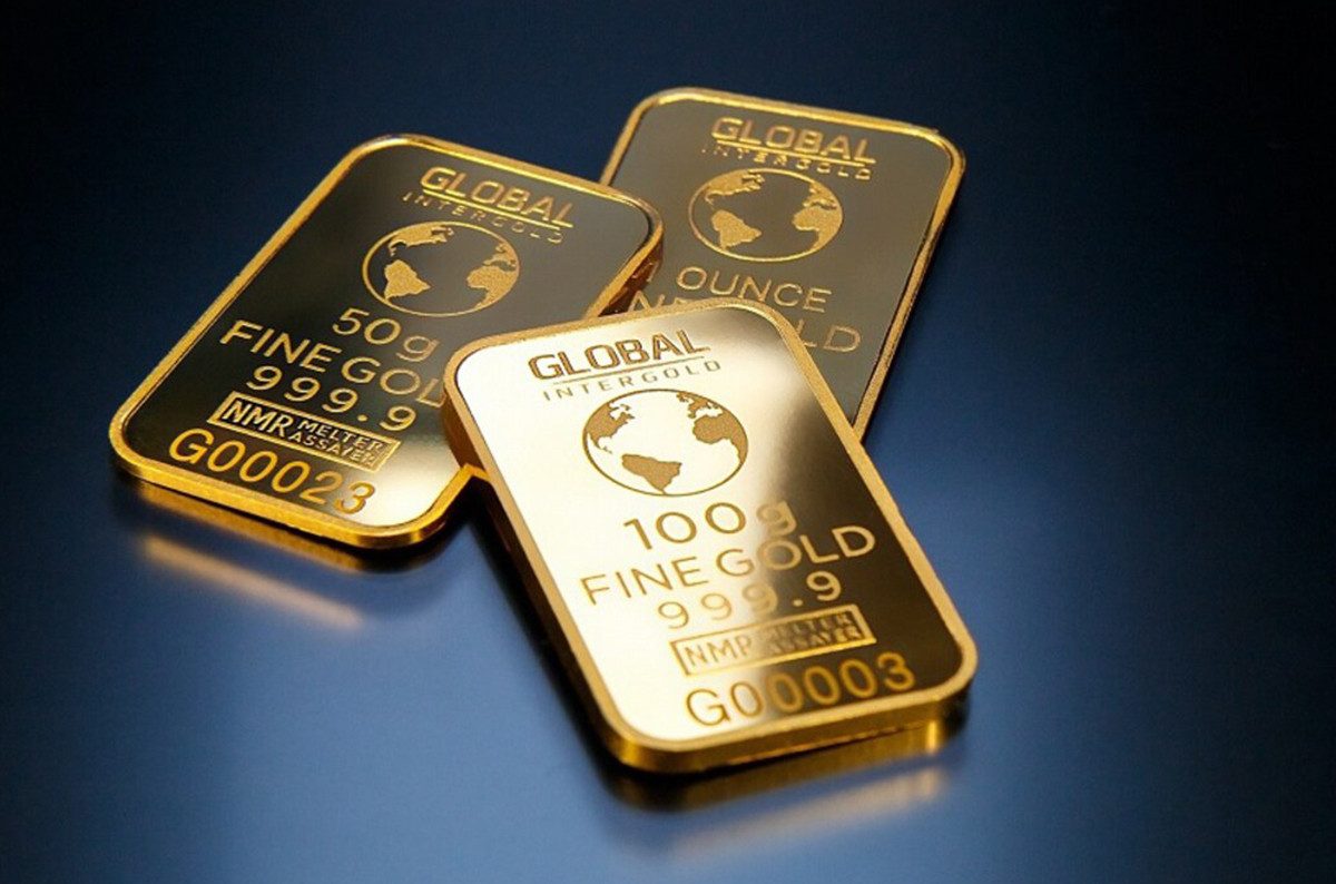 Giá vàng thế giới đạt đỉnh, trong khi vàng SJC trong nước giảm mạnh