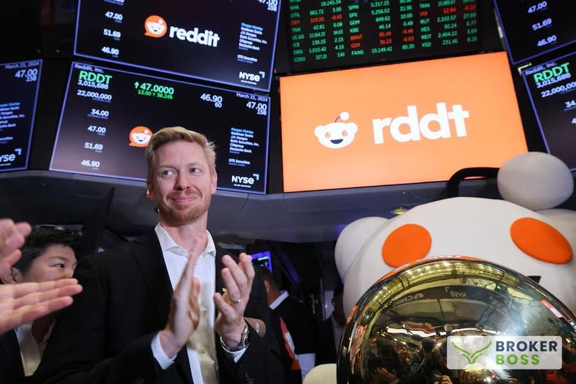 Cổ phiếu Reddit bứt phá trong phiên giao dịch công khai đầu tiên