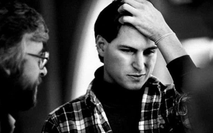 Steve Jobs Thường Xuyên Bị Bắt Nạt Ở Trường Và Phải Chuyển Trường