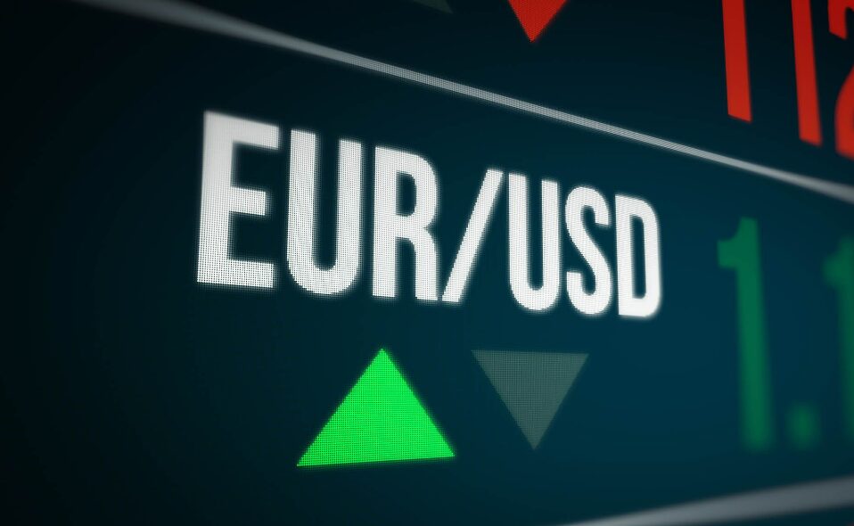 Tìm Hiểu Về EUR Và USD