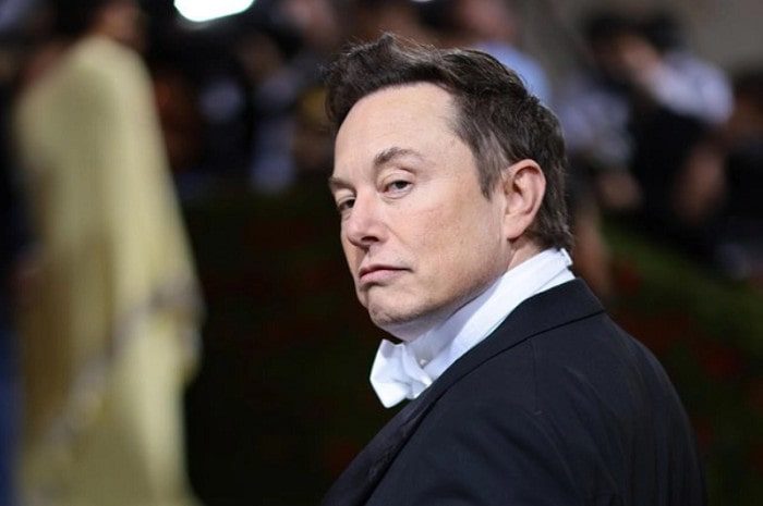 Tỷ Phú Elon Musk Đánh Mất 132 tỷ USD
