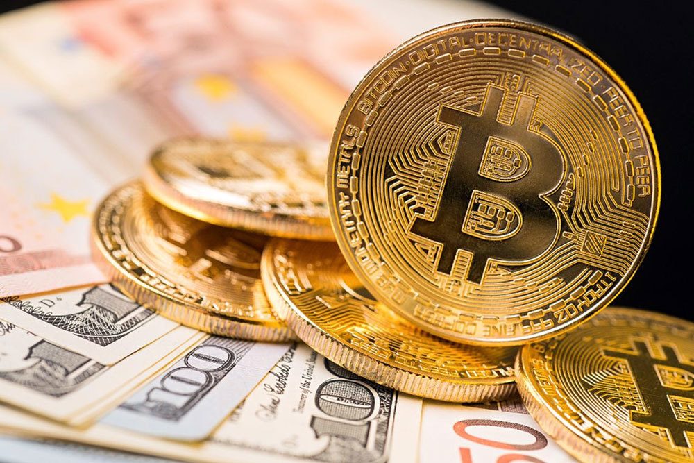 Bitcoin giảm xuống $62K trong bối cảnh thị trường lo lắng về tình hình chính trị căng thẳng